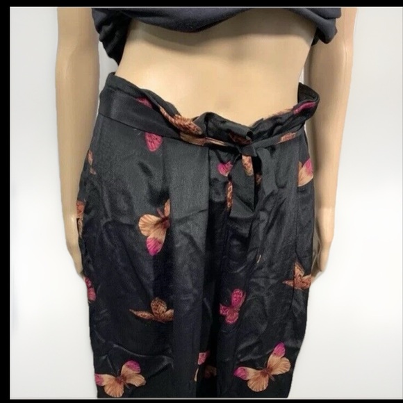 Walter Women's Butterfly Ankle Wide Leg Pants size 14 - Picture 2 of 7